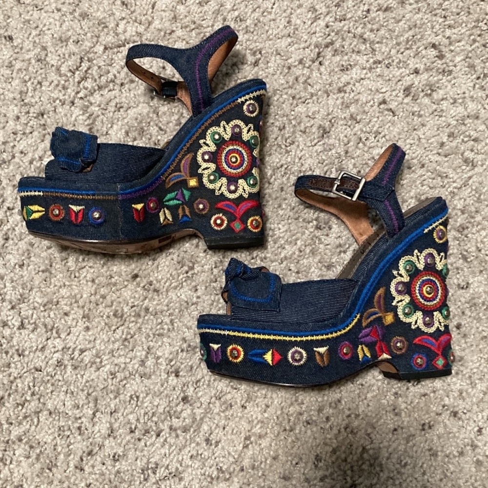 SAM EDELMAN EMBROIDERED RYLEE WEDGES womens 4.5
